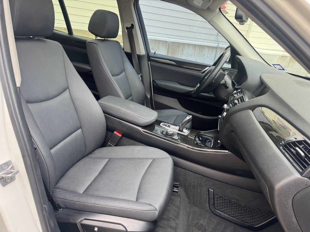 2016 BMW X3 Image 29