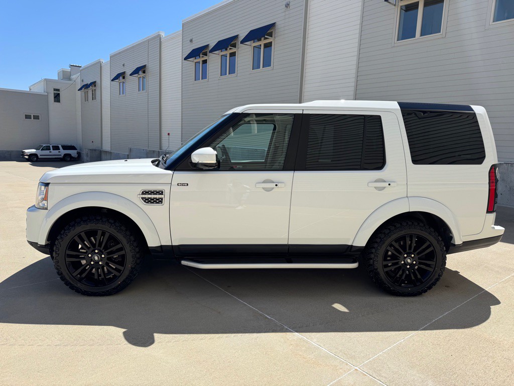2016 Land Rover LR4 Image 7