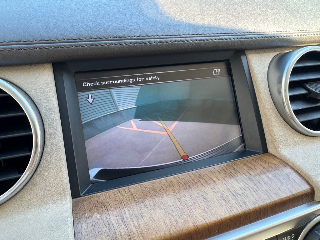 2016 Land Rover LR4 Image 20