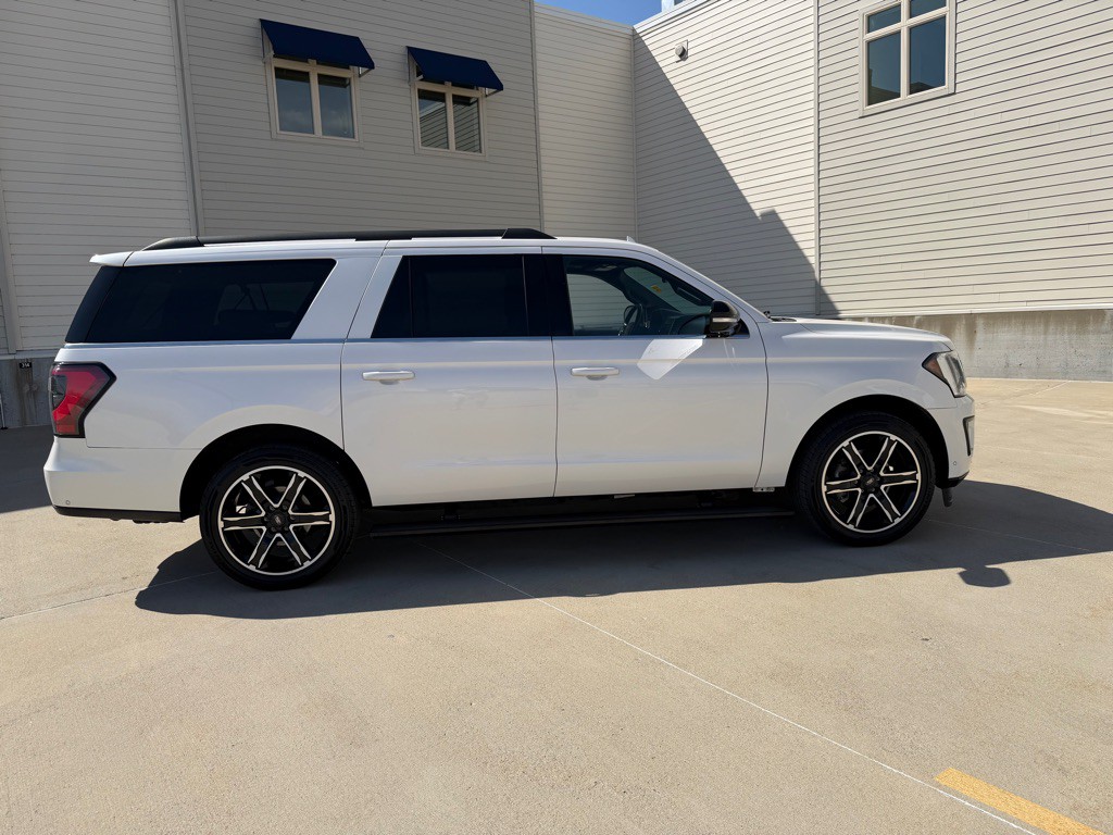 2019 Ford Expedition Image 8