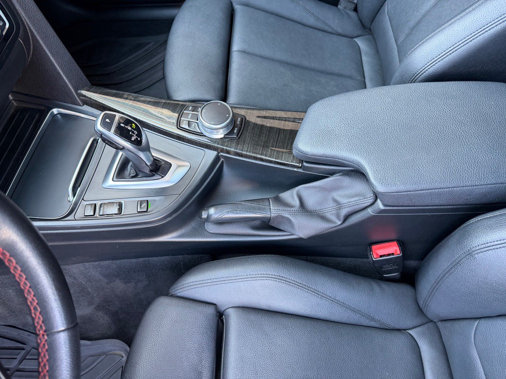 2017 BMW 4 Series Image 11
