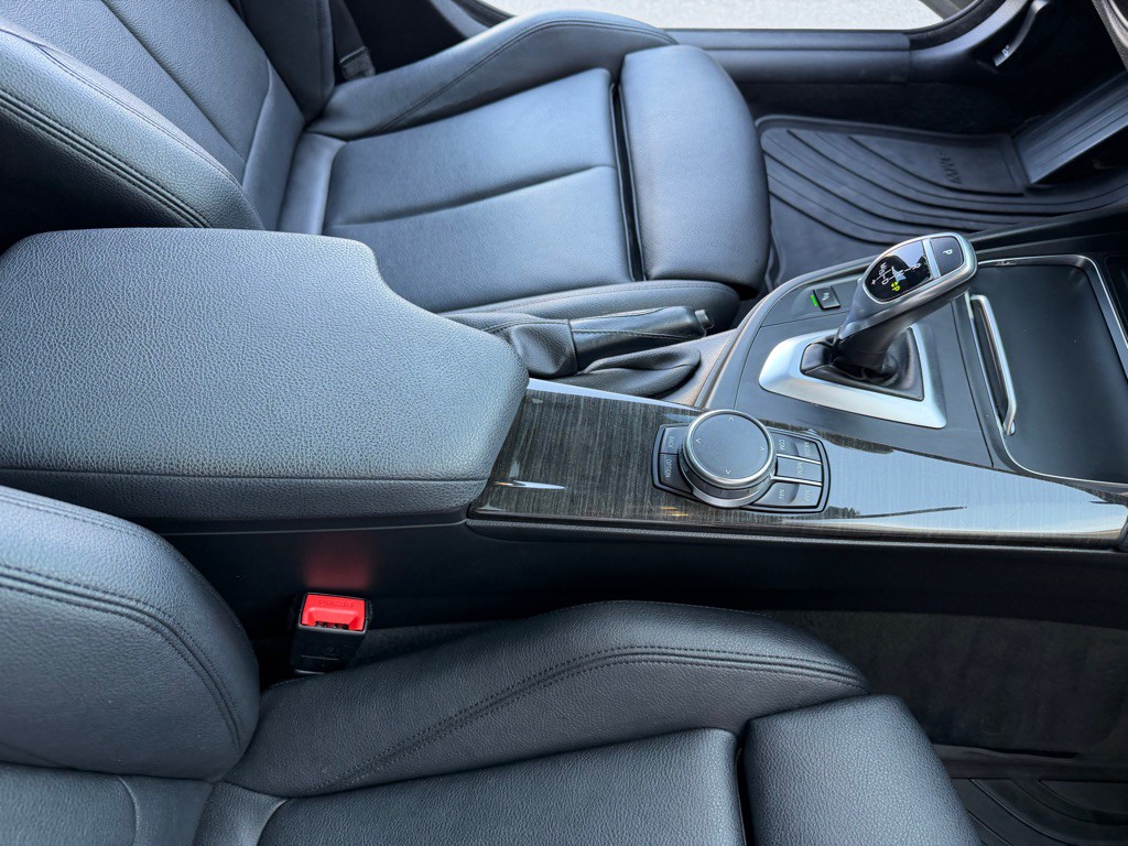 2017 BMW 4 Series Image 22