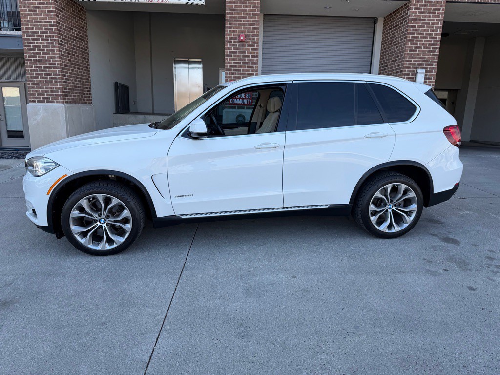 2016 BMW X5 Image 2
