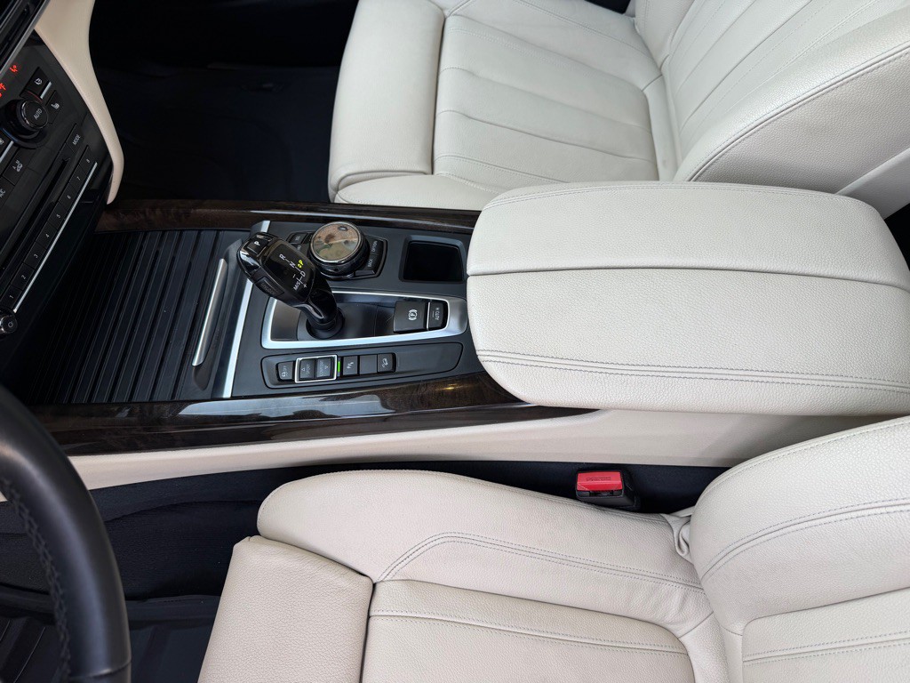 2016 BMW X5 Image 11