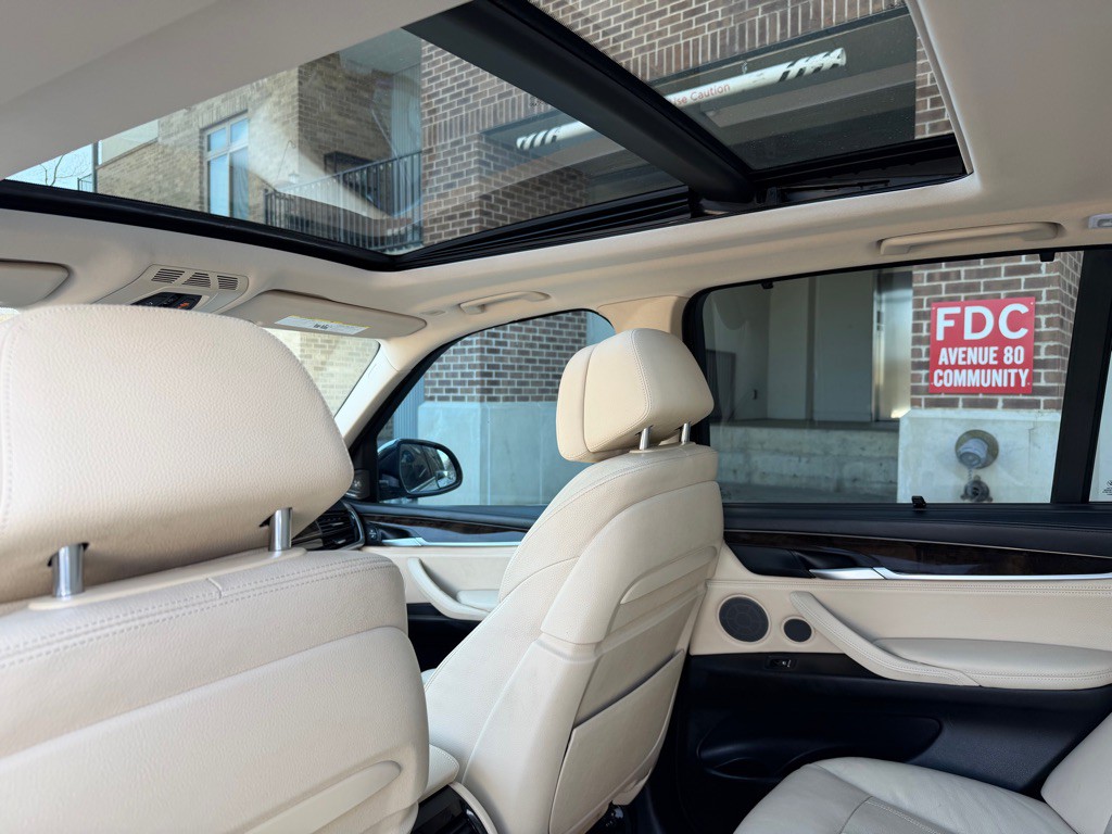 2016 BMW X5 Image 16