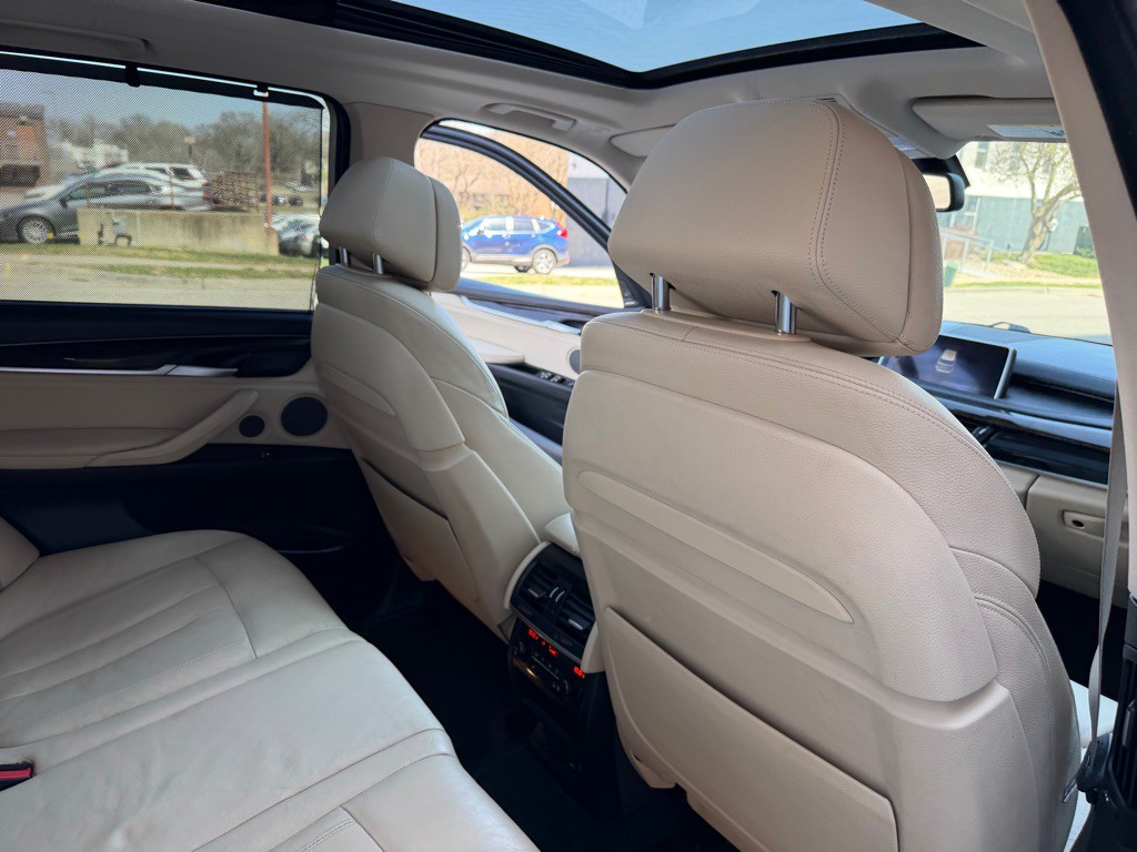 2016 BMW X5 Image 19