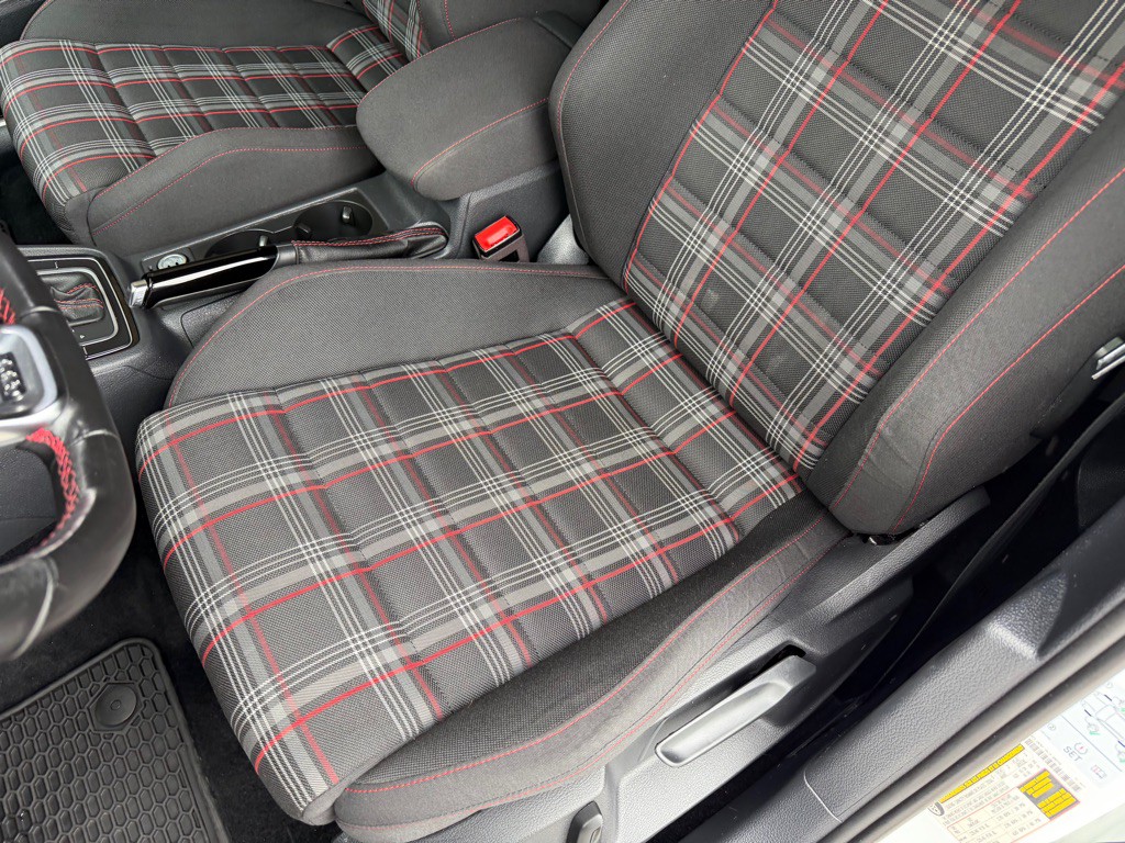 2020 Volkswagen GTI Image 14