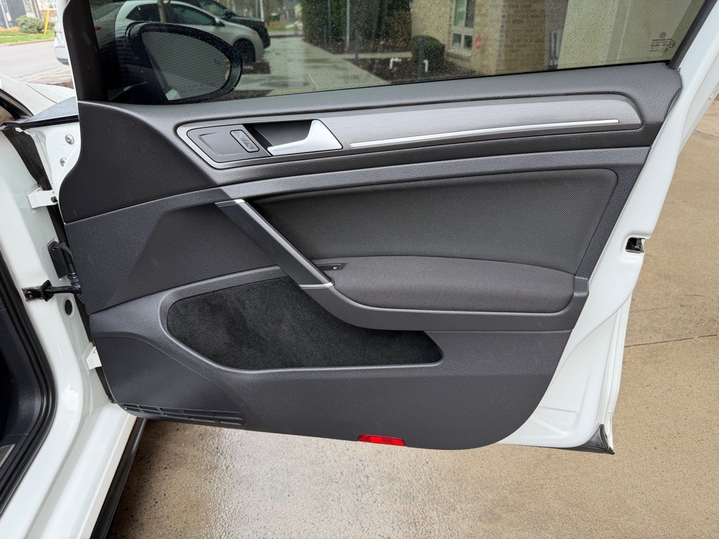 2020 Volkswagen GTI Image 26