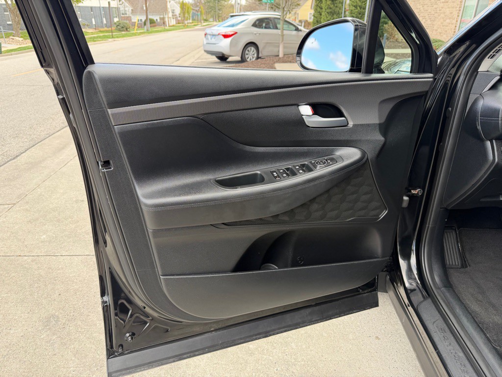 2019 Hyundai Santa Fe Image 9