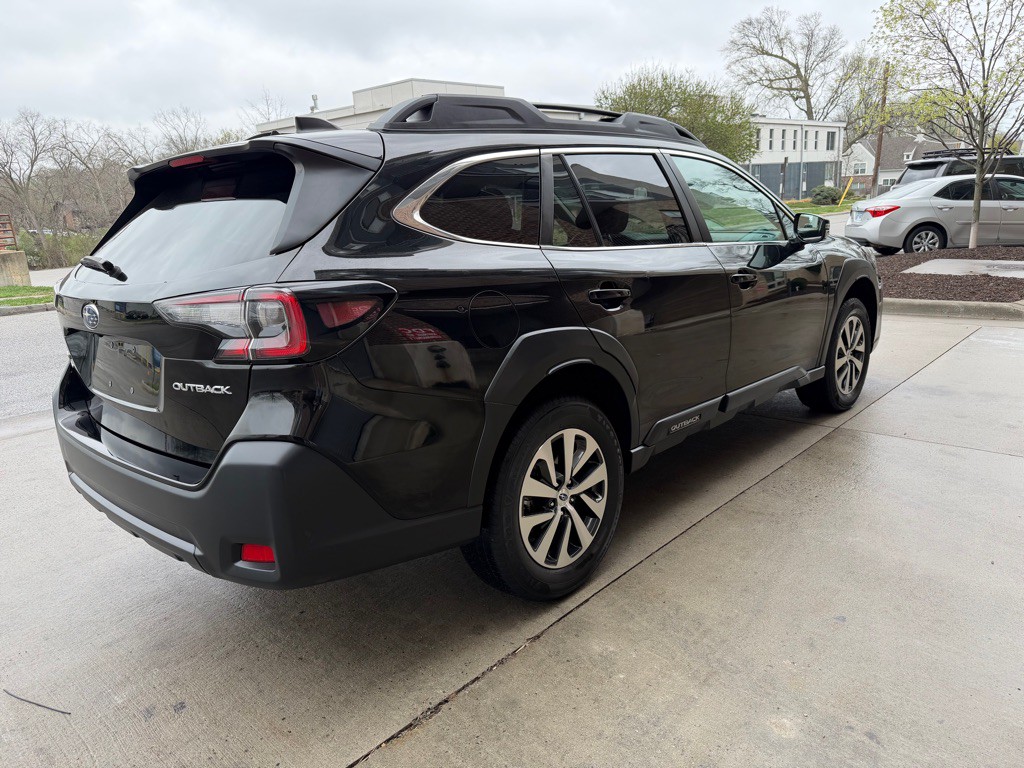2023 Subaru Outback Image 7