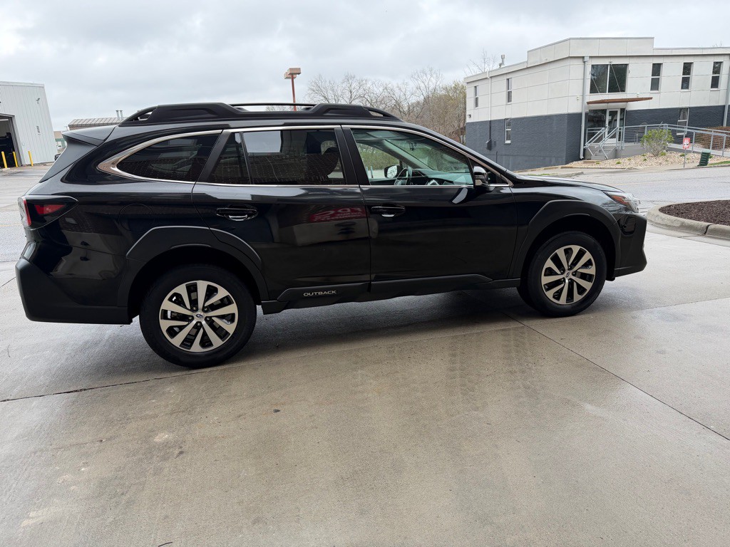 2023 Subaru Outback Image 8