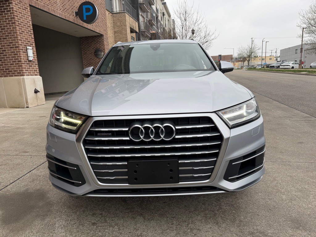 2019 Audi Q7 Image 2