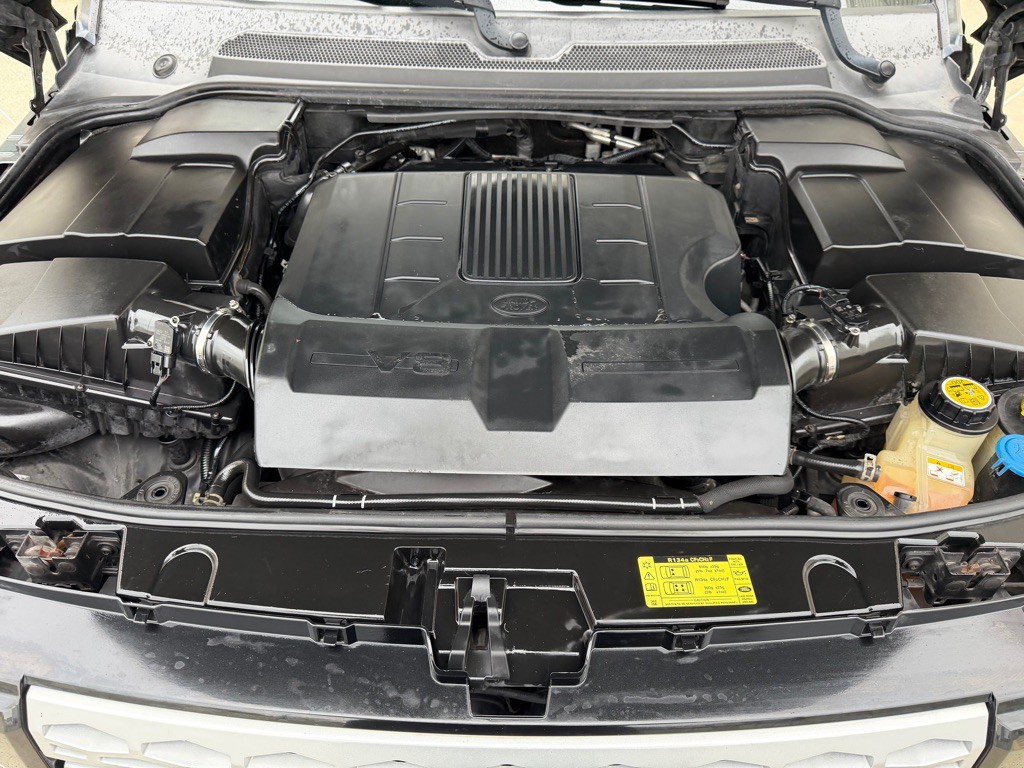 2013 Land Rover LR4 Image 32