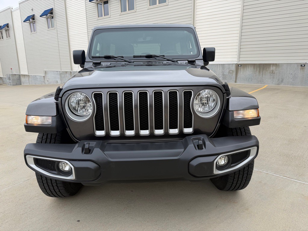 2022 Jeep Wrangler Unlimited Image 2