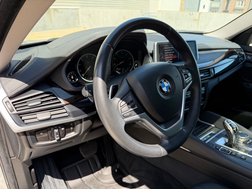 2016 BMW X6 Image 13