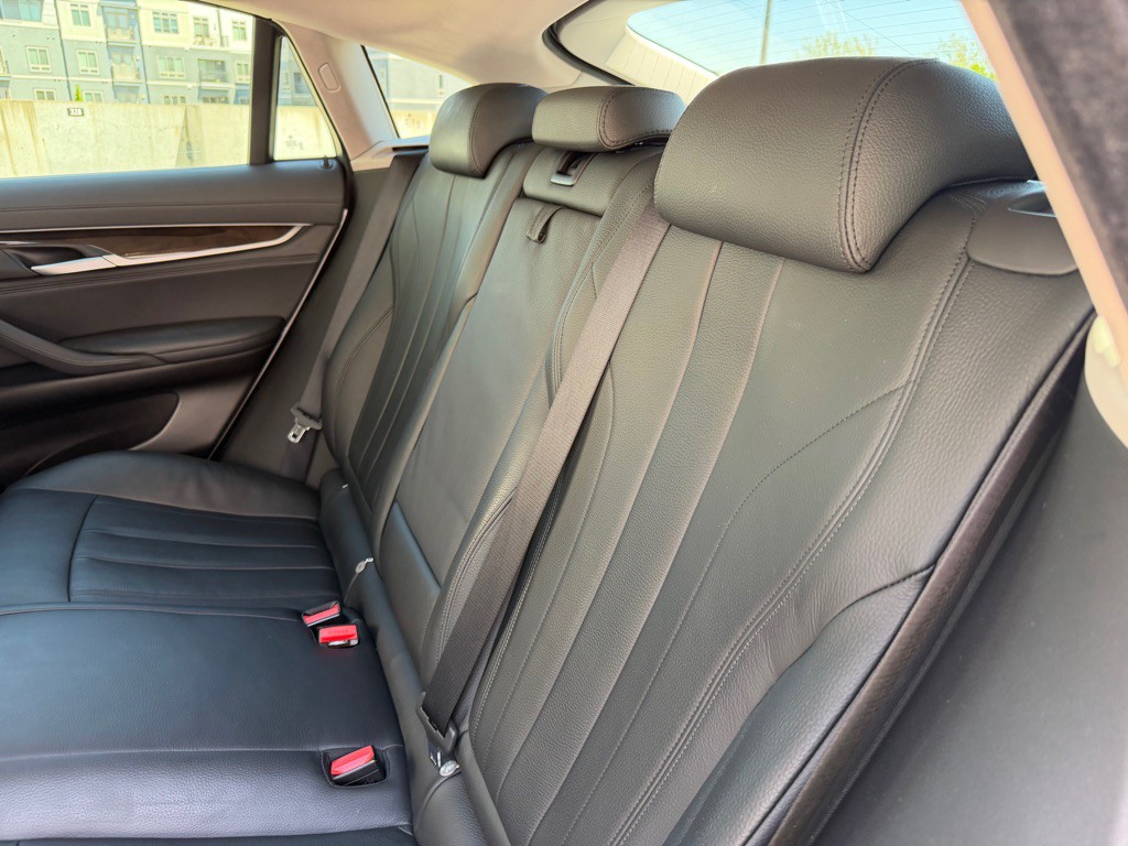 2016 BMW X6 Image 21