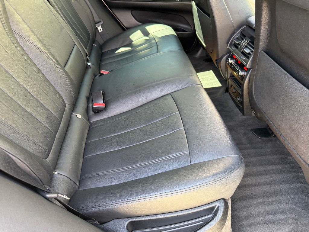 2016 BMW X6 Image 23