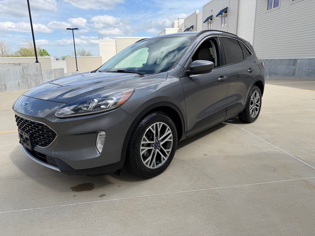 2021 Ford Escape Image 3