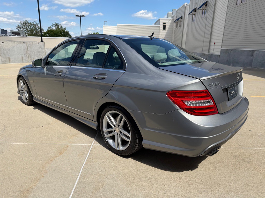 2014 Mercedes-Benz C-Class Image 5