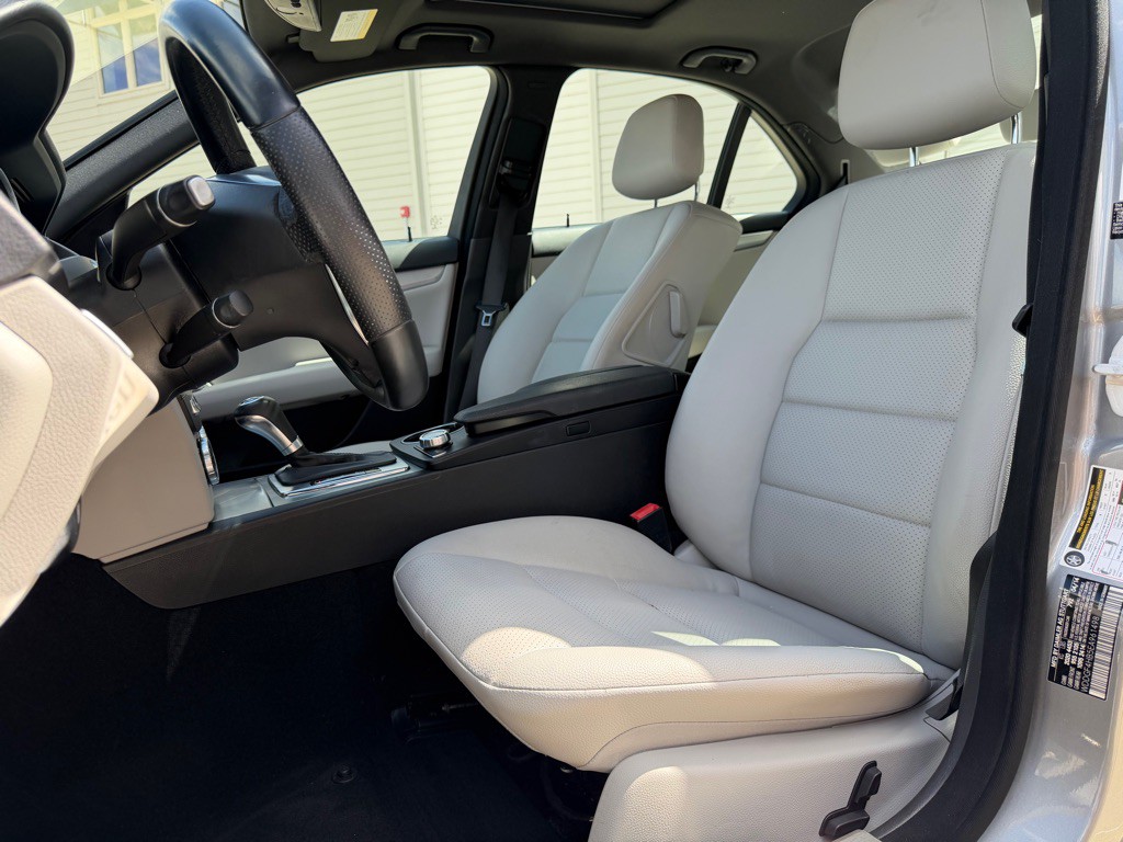 2014 Mercedes-Benz C-Class Image 13