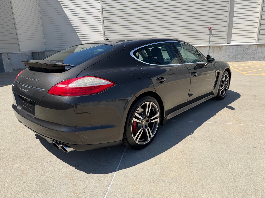 2012 Porsche Panamera Image 5