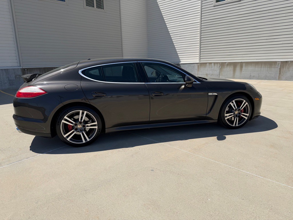 2012 Porsche Panamera Image 6