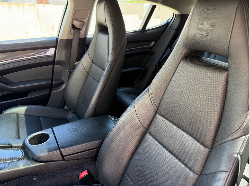 2012 Porsche Panamera Image 15