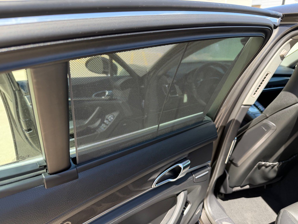 2012 Porsche Panamera Image 17