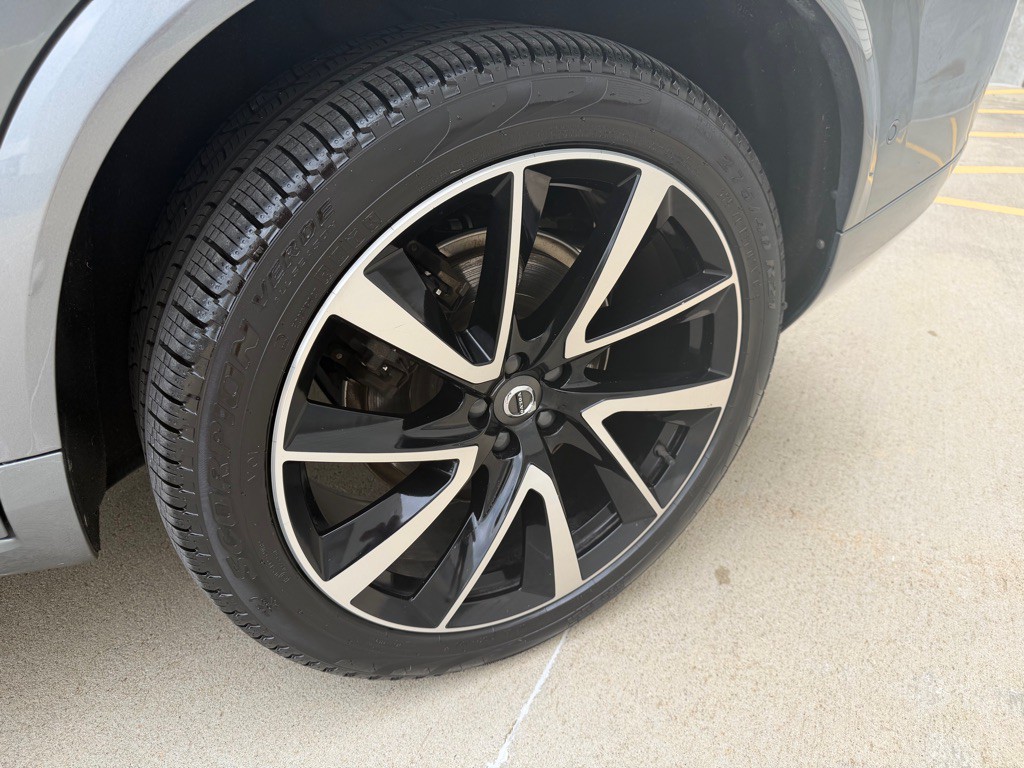 2018 Volvo XC90 Image 12