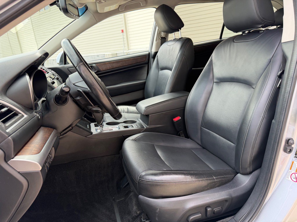 2015 Subaru Outback Image 13