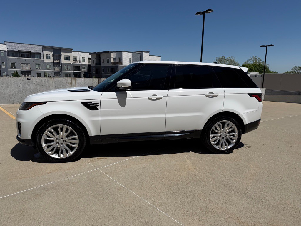 2019 Land Rover Range Rover Sport Image 4
