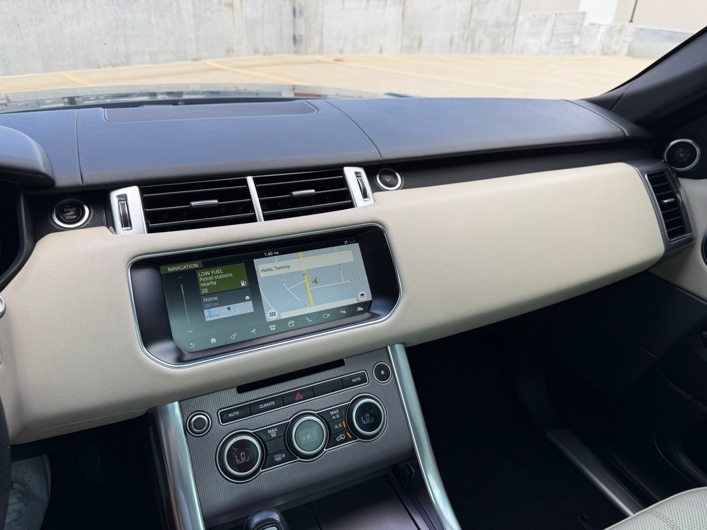 2017 Land Rover Range Rover Sport Image 19