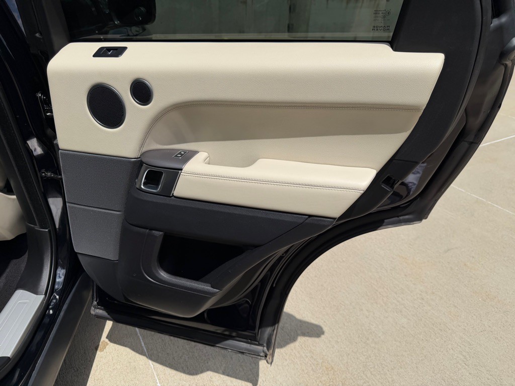 2017 Land Rover Range Rover Sport Image 28