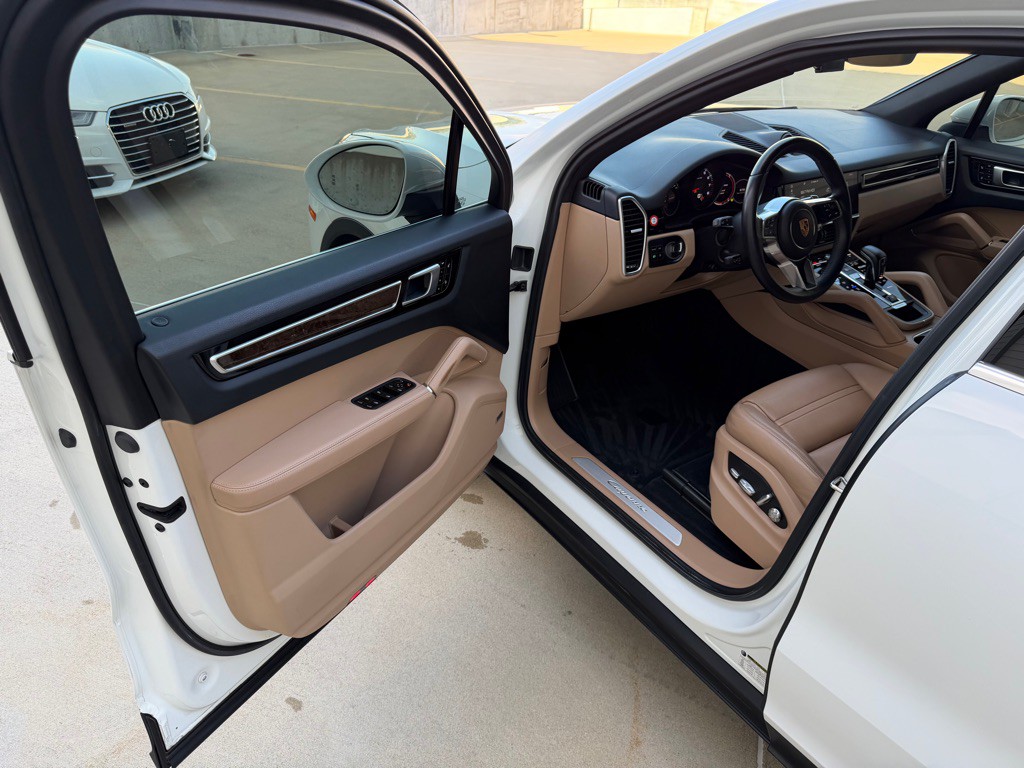 2019 Porsche Cayenne Image 12