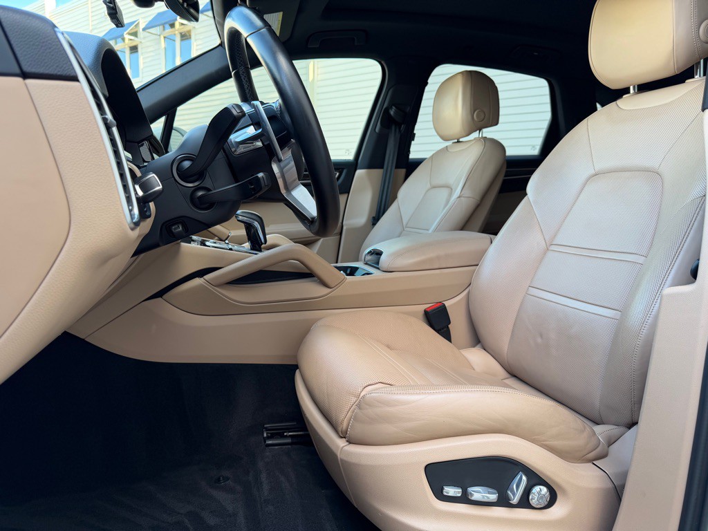 2019 Porsche Cayenne Image 14