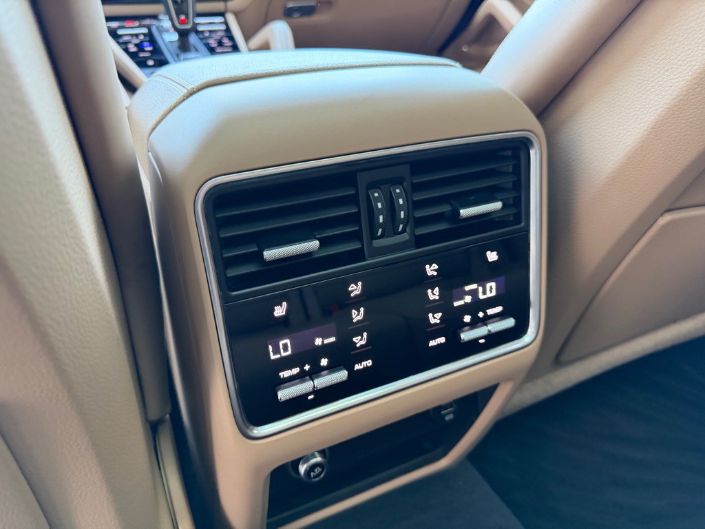 2019 Porsche Cayenne Image 30