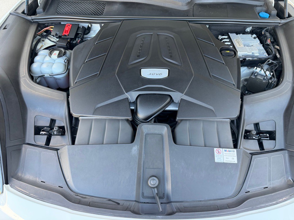 2019 Porsche Cayenne Image 38