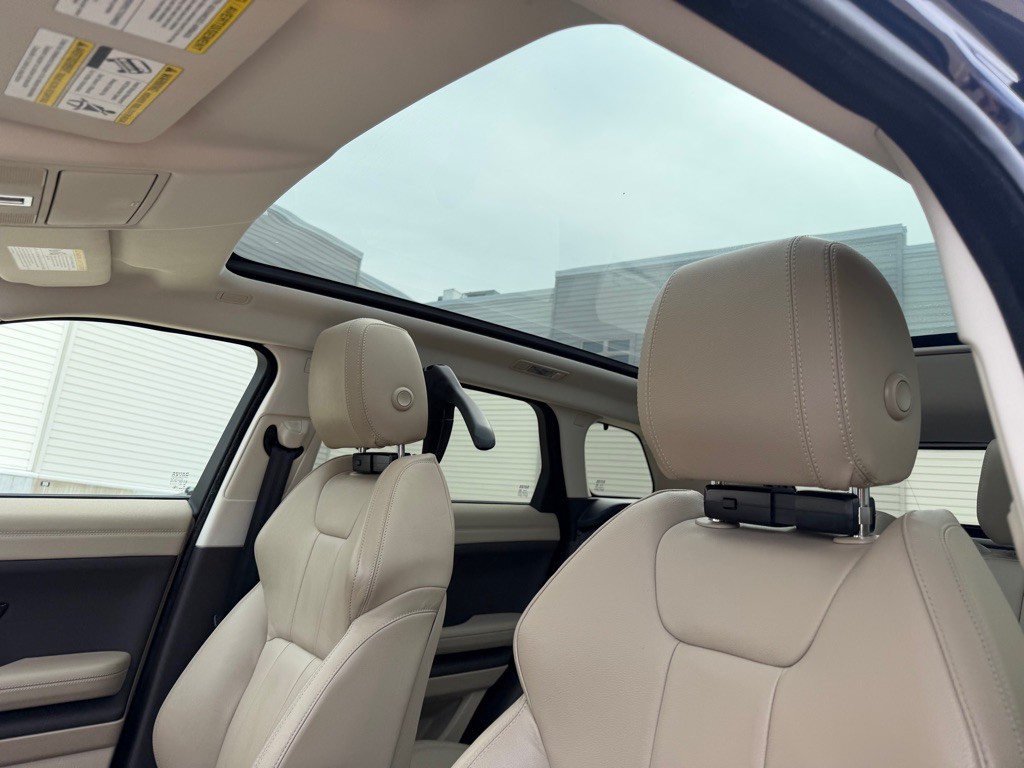 2019 Land Rover Range Rover Evoque Image 13