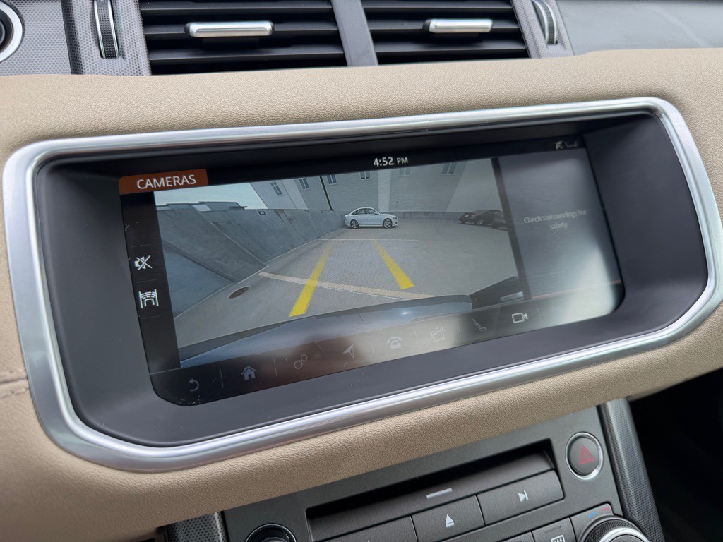 2019 Land Rover Range Rover Evoque Image 18