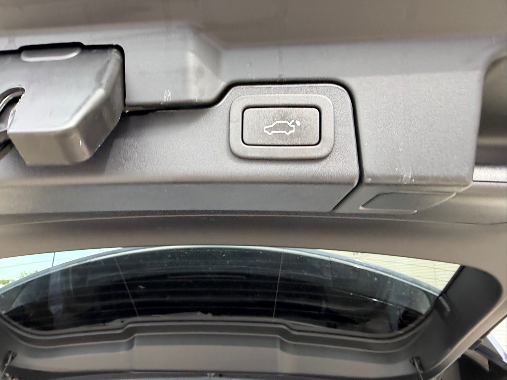2019 Land Rover Range Rover Evoque Image 25