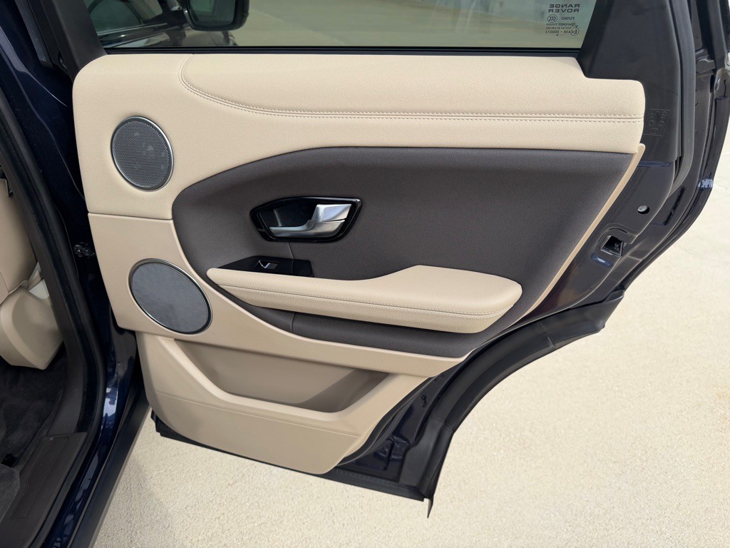 2019 Land Rover Range Rover Evoque Image 26