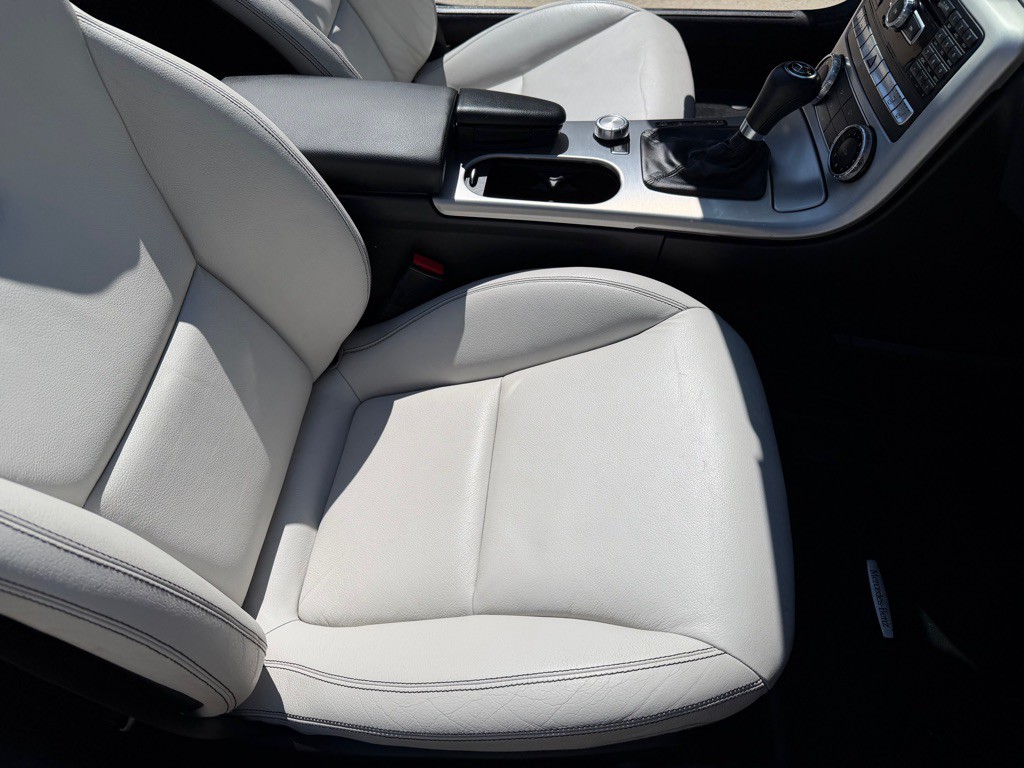 2012 Mercedes-Benz SLK-Class Image 18
