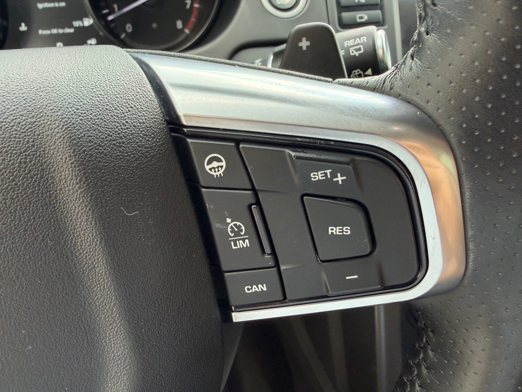 2018 Land Rover Discovery Sport Image 21