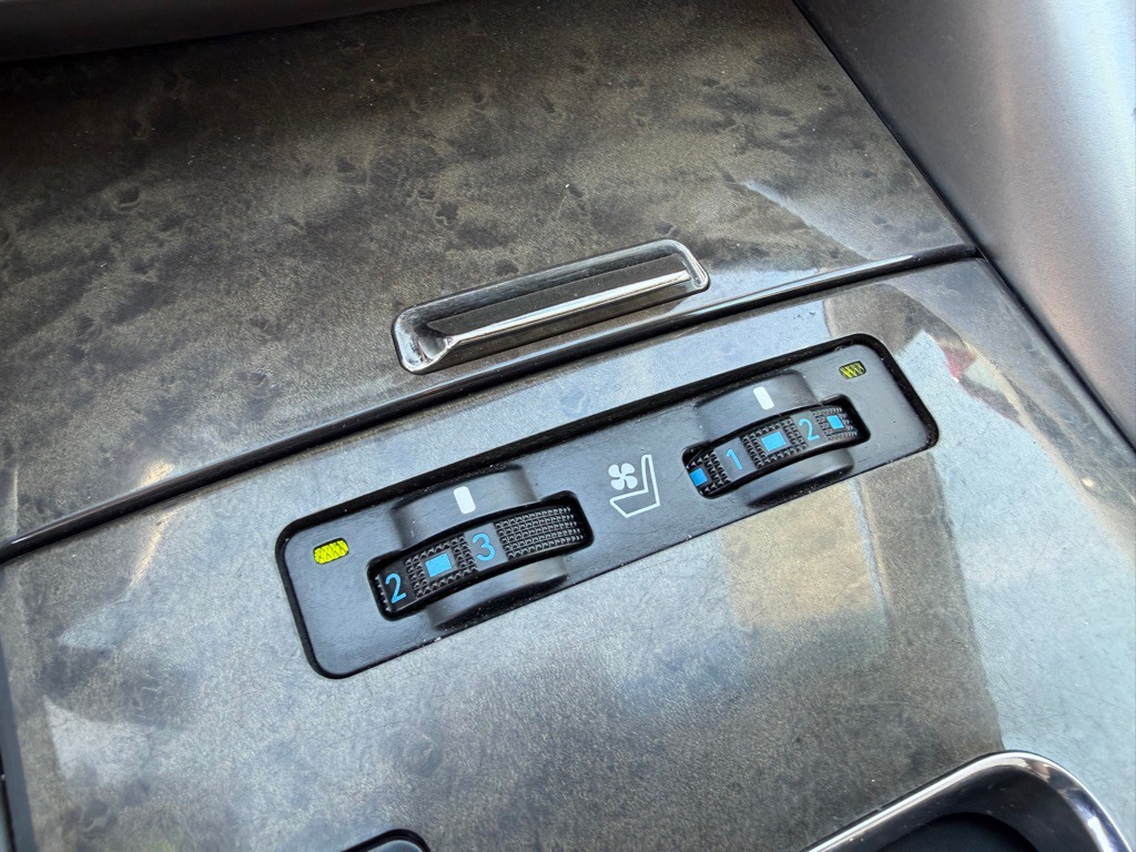 2010 Lexus IS Image 26