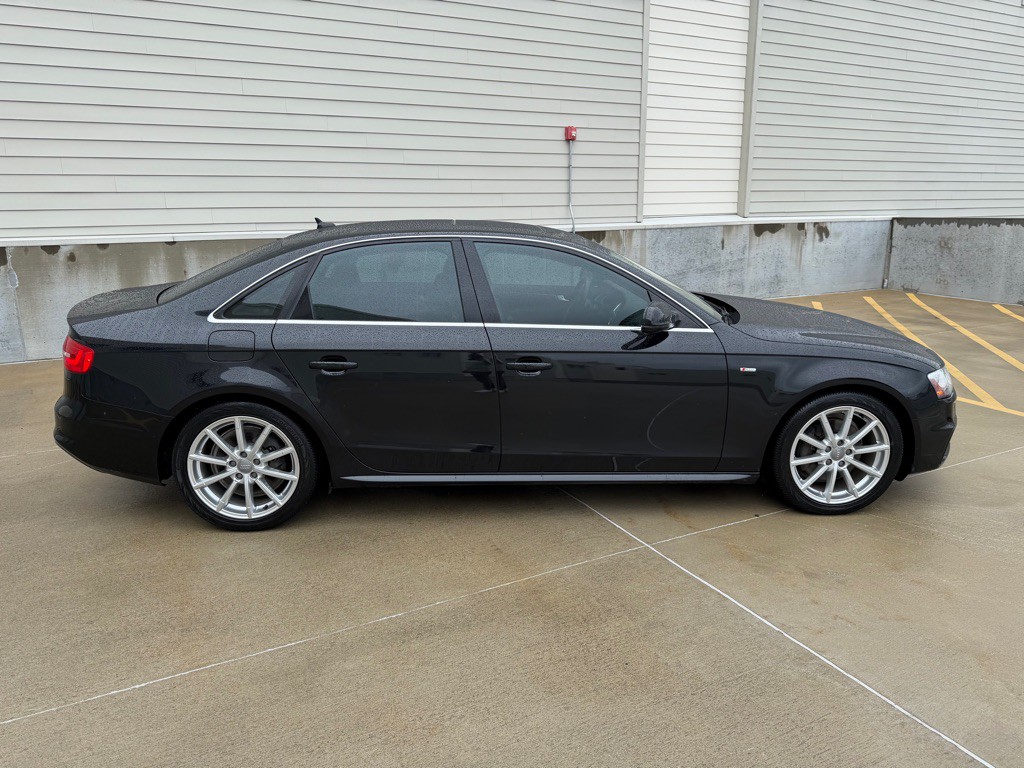2015 Audi A4 Image 2
