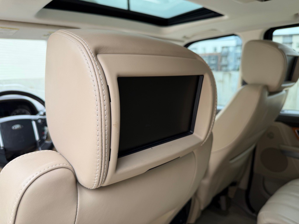 2013 Land Rover Range Rover Sport Image 18