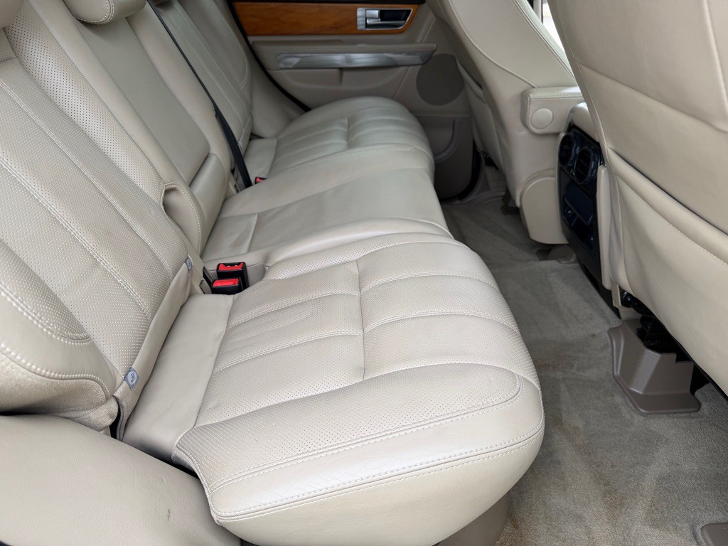 2013 Land Rover Range Rover Sport Image 22