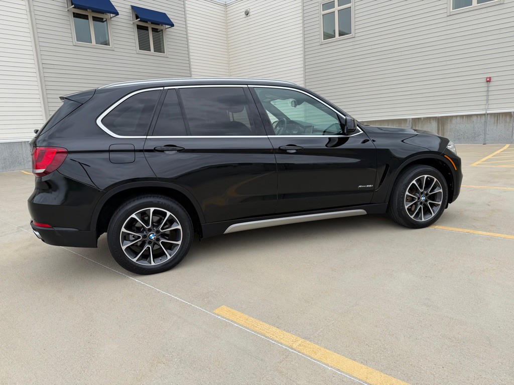 2017 BMW X5 Image 8