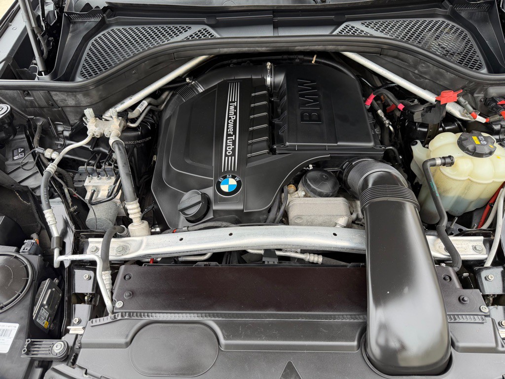 2017 BMW X5 Image 29