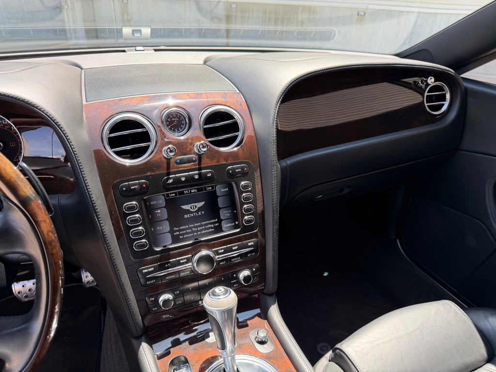 2006 Bentley Continental Image 17